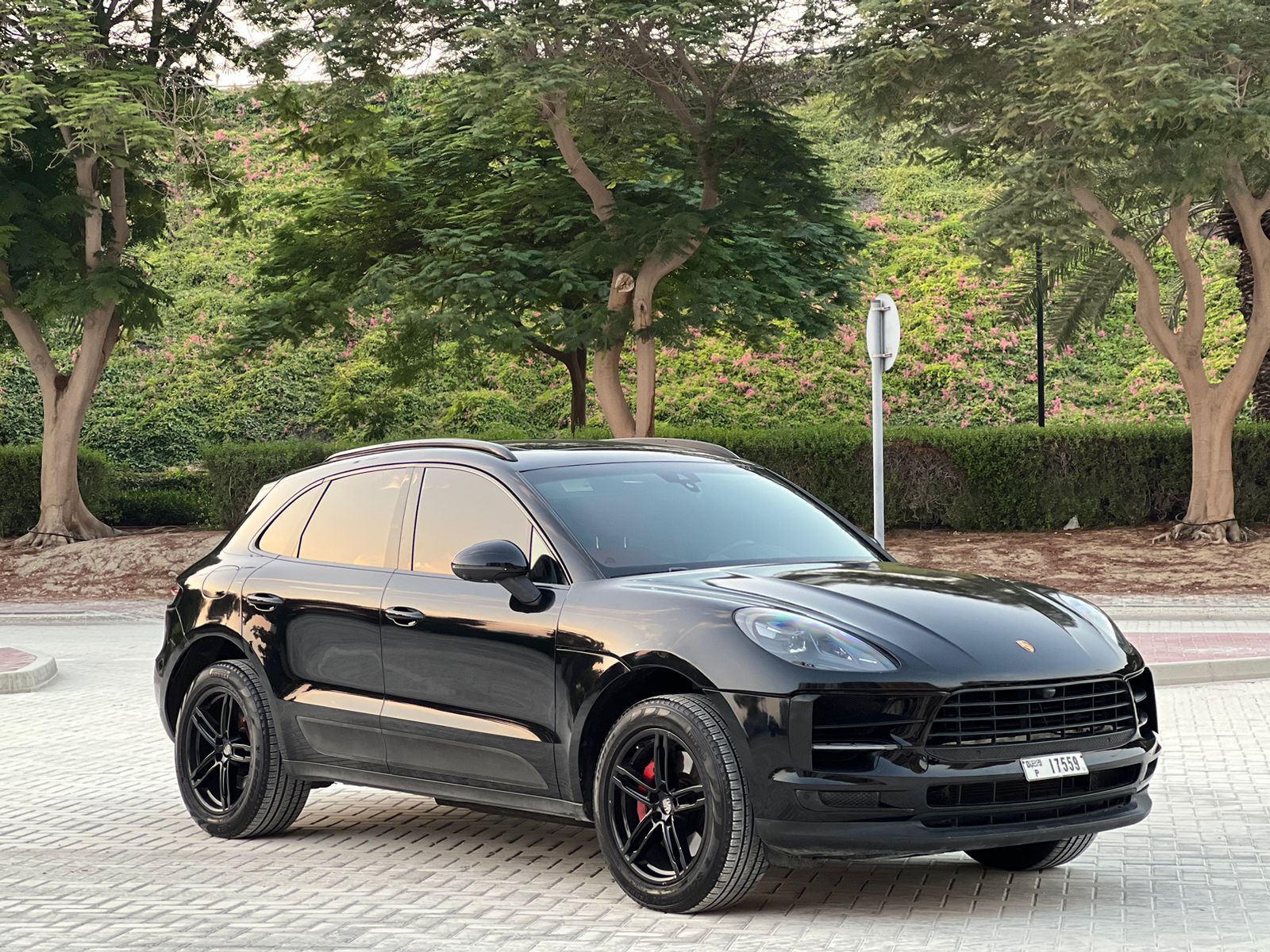 Porsche Macan S Black Best Price Monthly