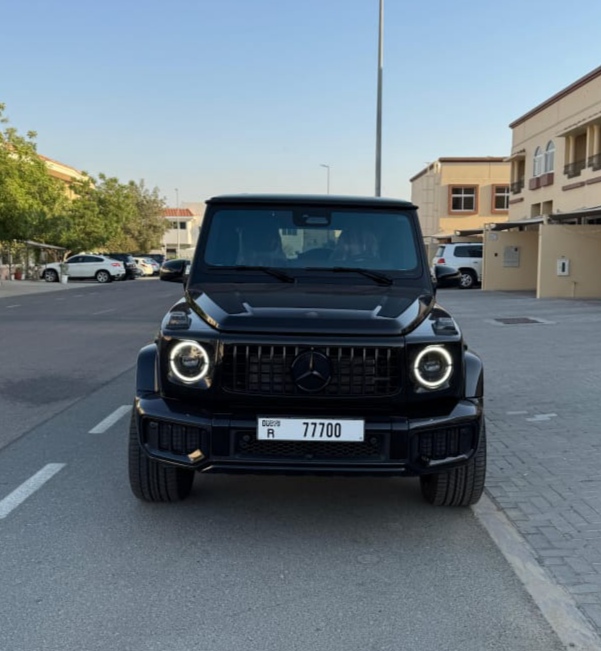 Mercedes G63 AMG Black V8 Without Deposit