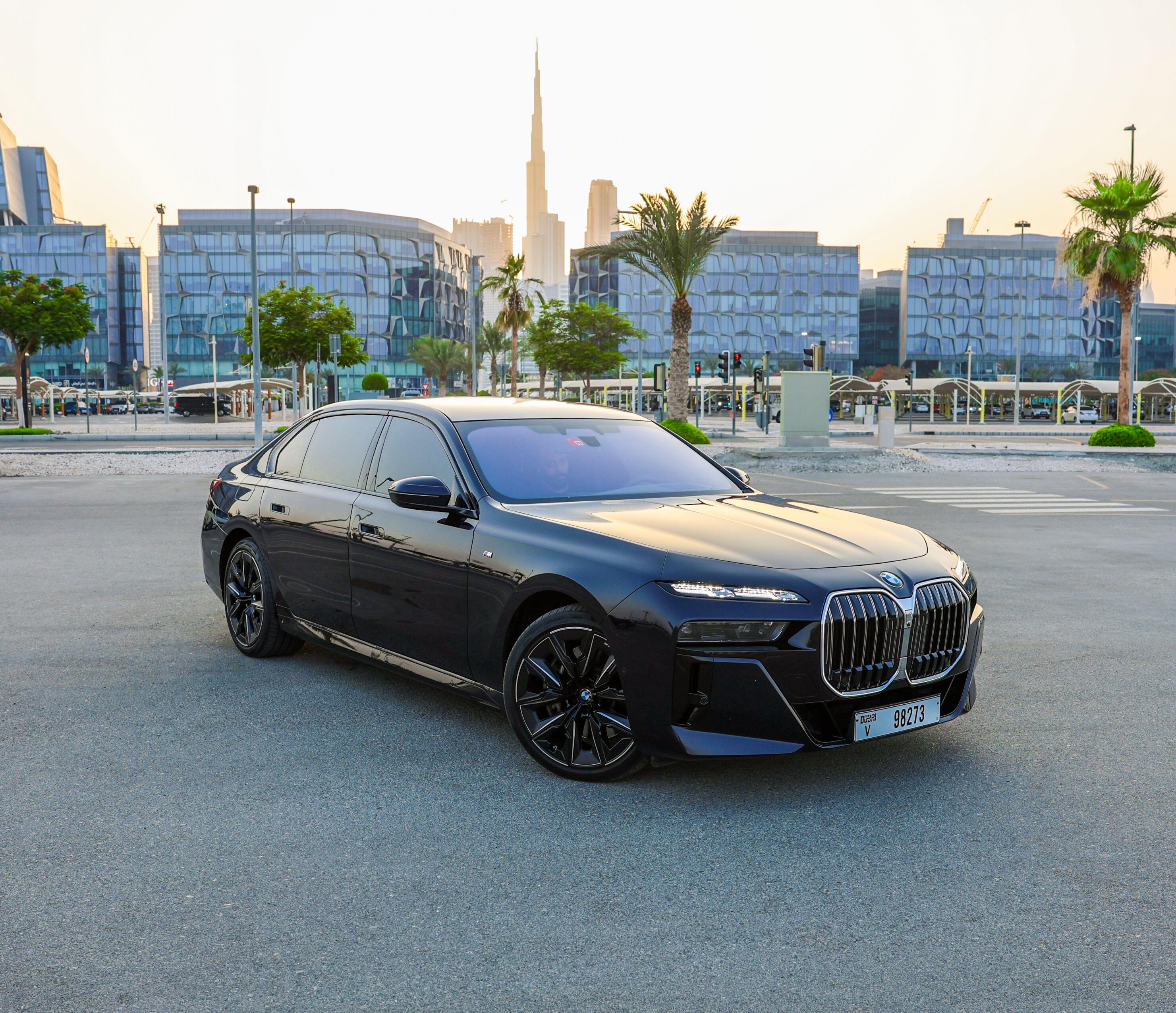 Luxury BMW 760i Black VIP