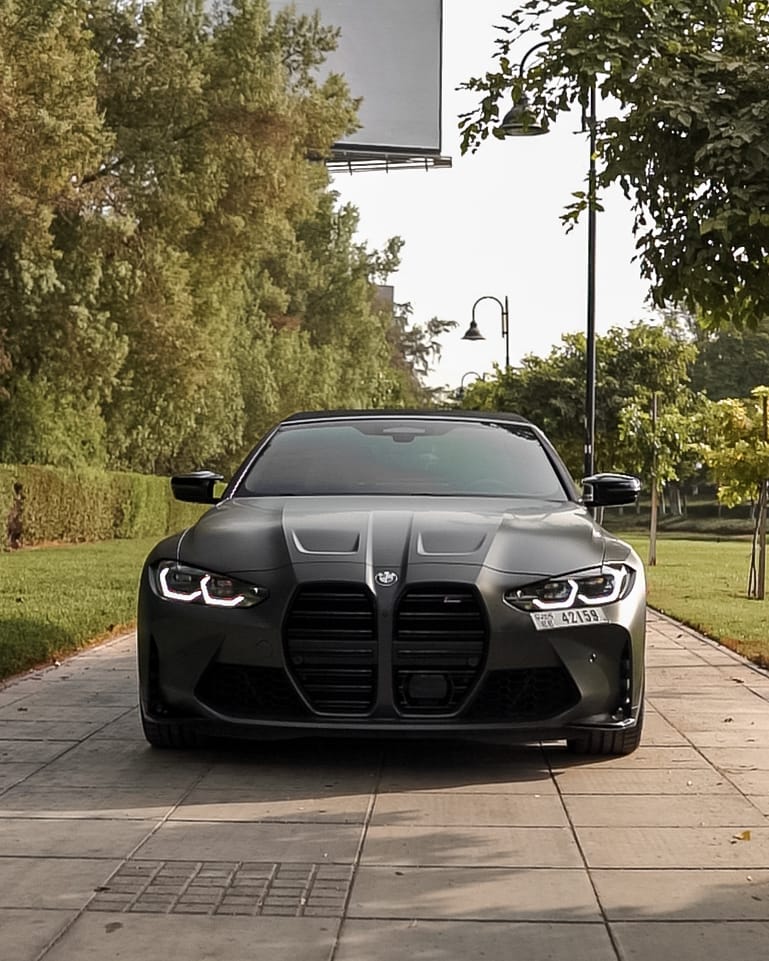 BMW M4 Competition Cabriolet Black