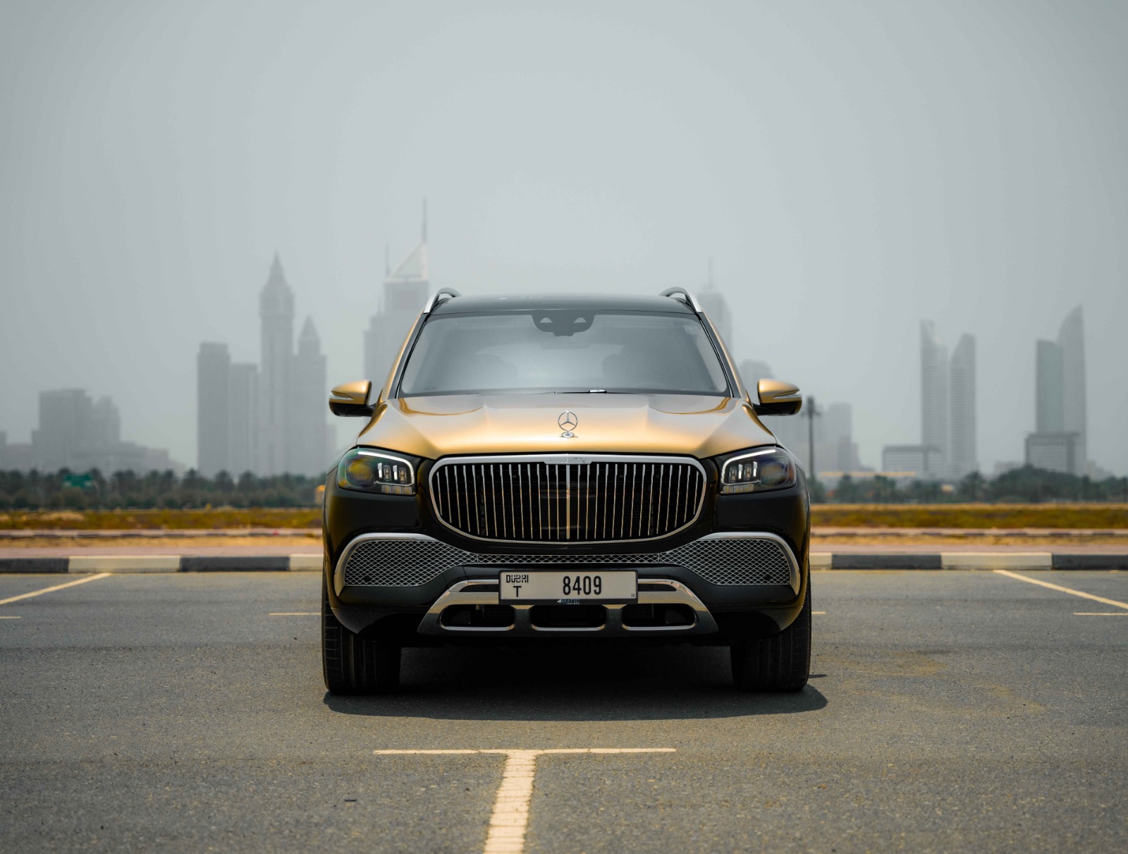 Mercedes-Benz Maybach GLS 600 Black Gold