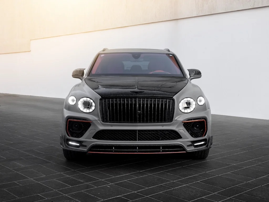 Bentley Bentayga Mansory Grey