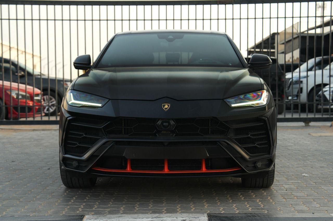 Lamborghini Urus Black Best Price  2023 Hire dubai