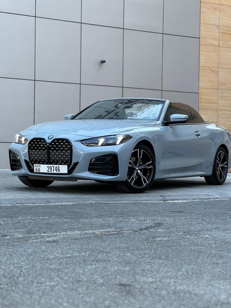 BMW 420i Cabrio Light Grey interior Red Gcc  2025 Hire dubai