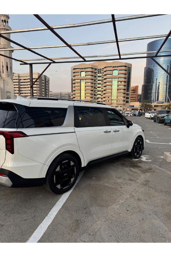 Rent Kia Carnival WHITE 2025 in Dubai , UAE 