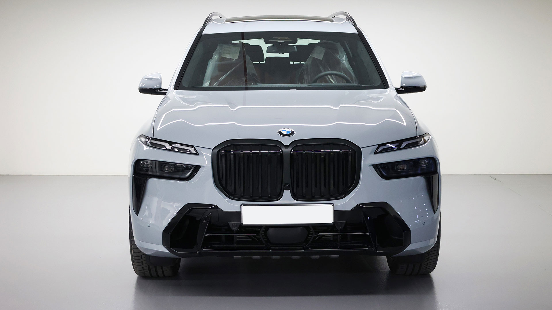 Rent Bmw Series  x WHITE 2024 in Dubai , UAE 
