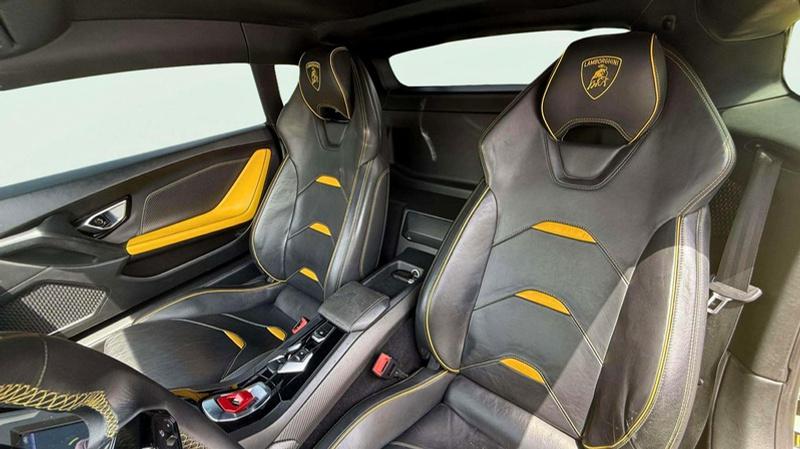 Rent Lamborghini Huracan YELLOW 2022 in Dubai , UAE 