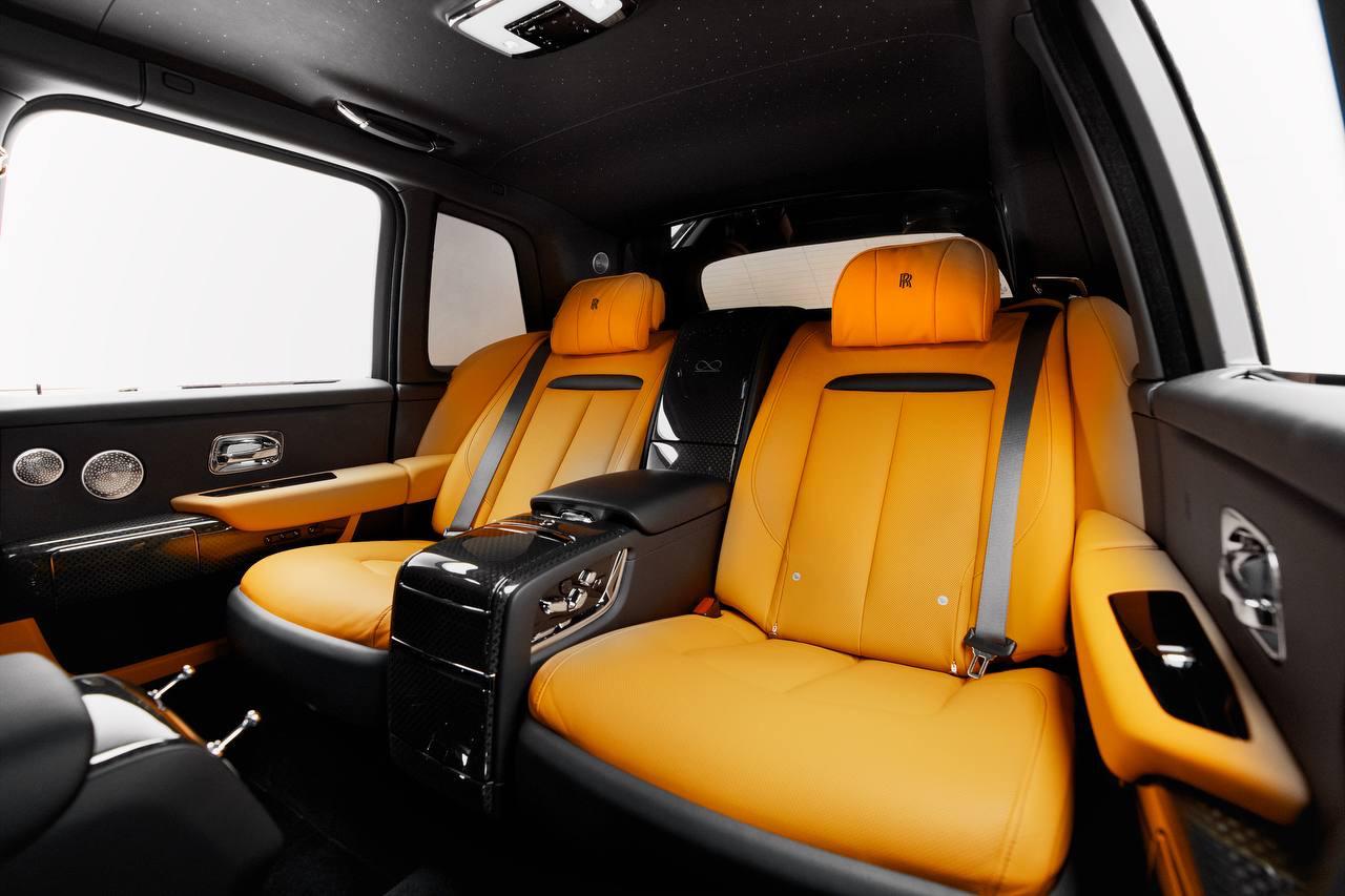Rent Cullinan BLACK 2023 with chauffeur in Dubai , UAE 