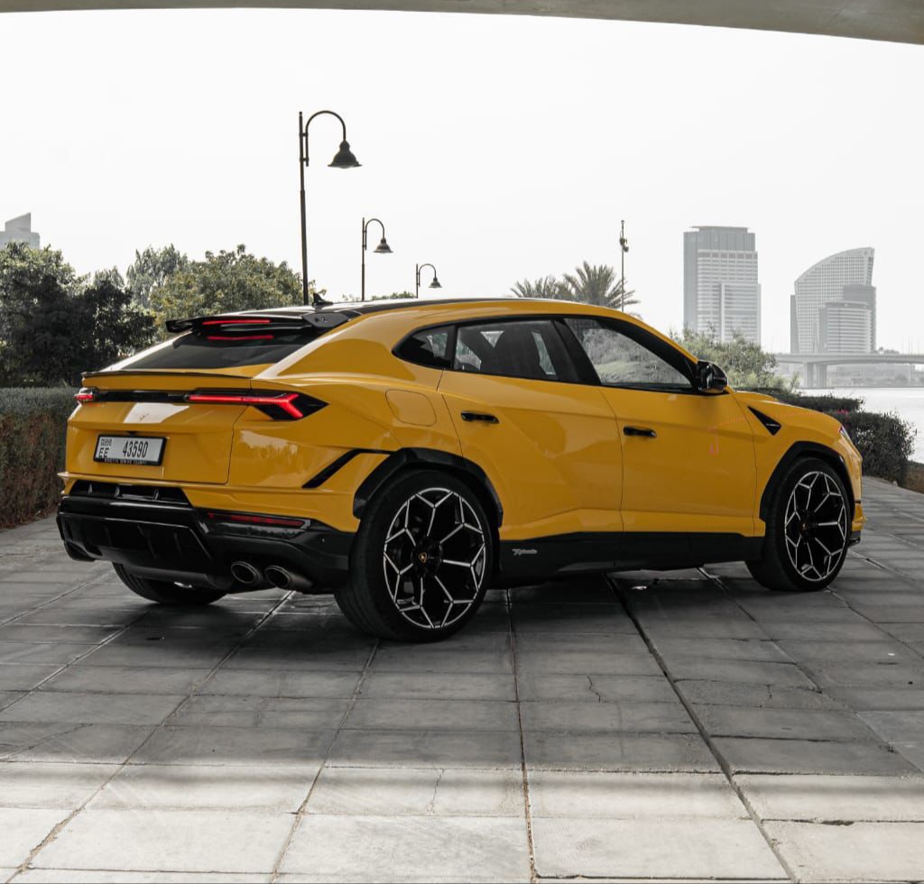 Rent Lamborghini Urus YELLOW 2023 in Dubai , UAE 