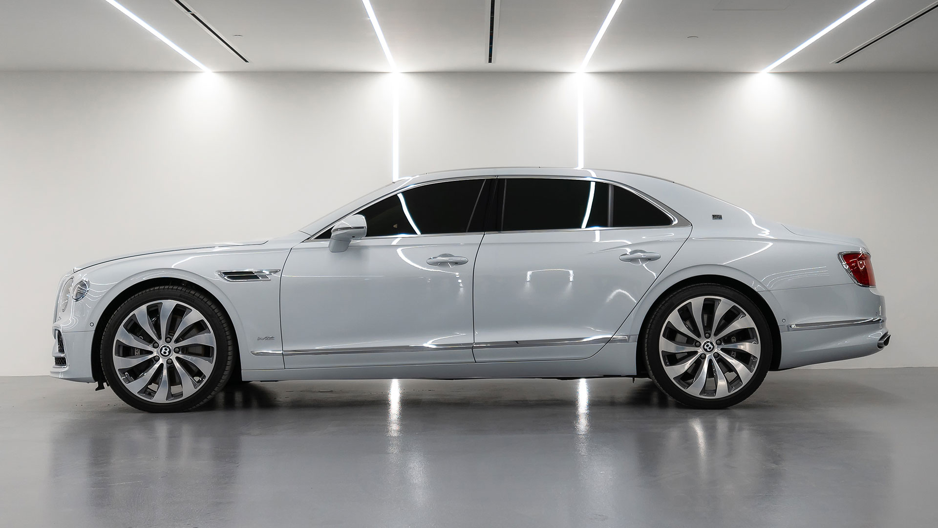 Rent Bentley Flying spur WHITE 2024 in Dubai , UAE 