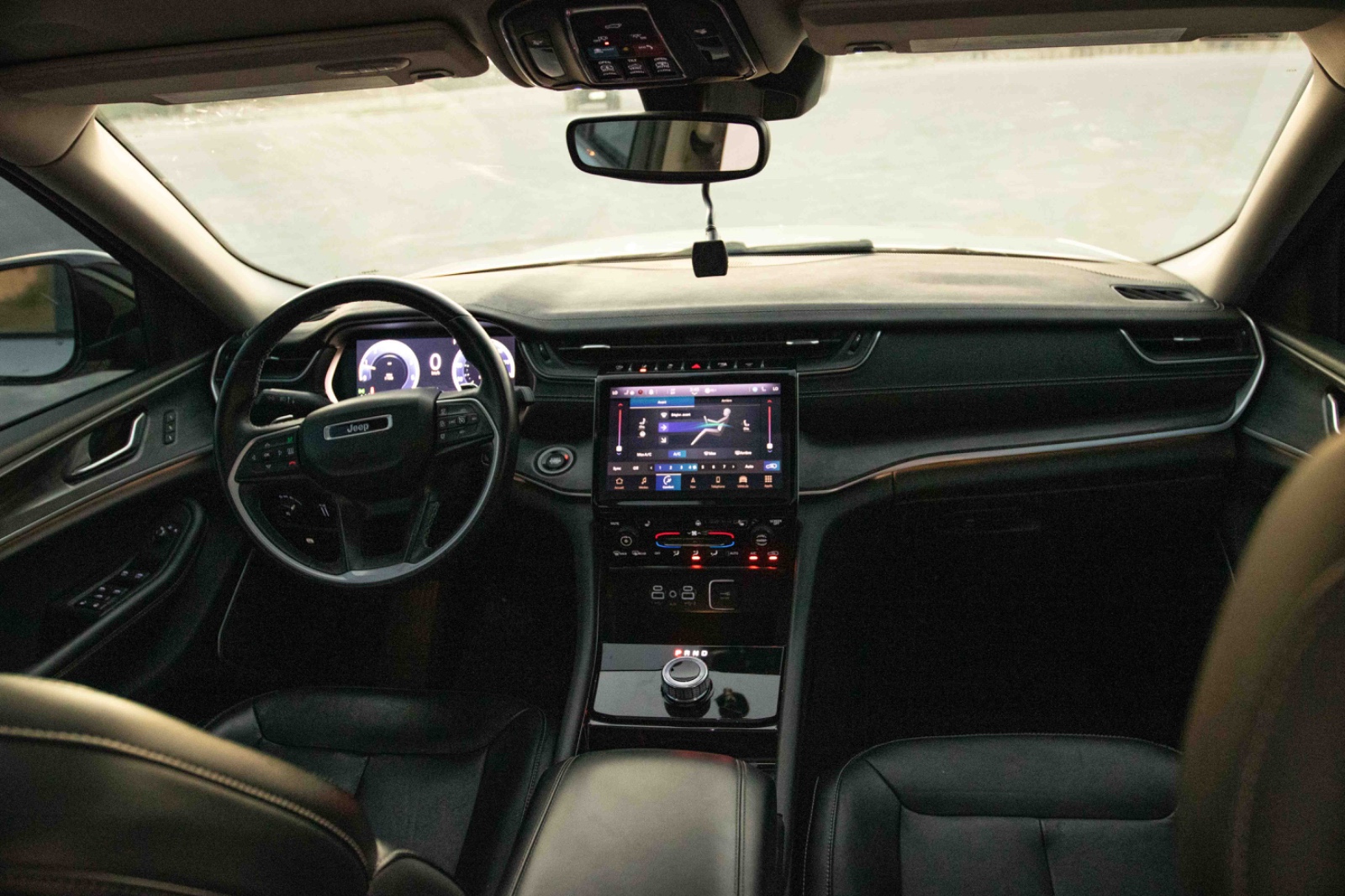 Rent Jeep Grand cherokee  Silver 2025 in Dubai , UAE 