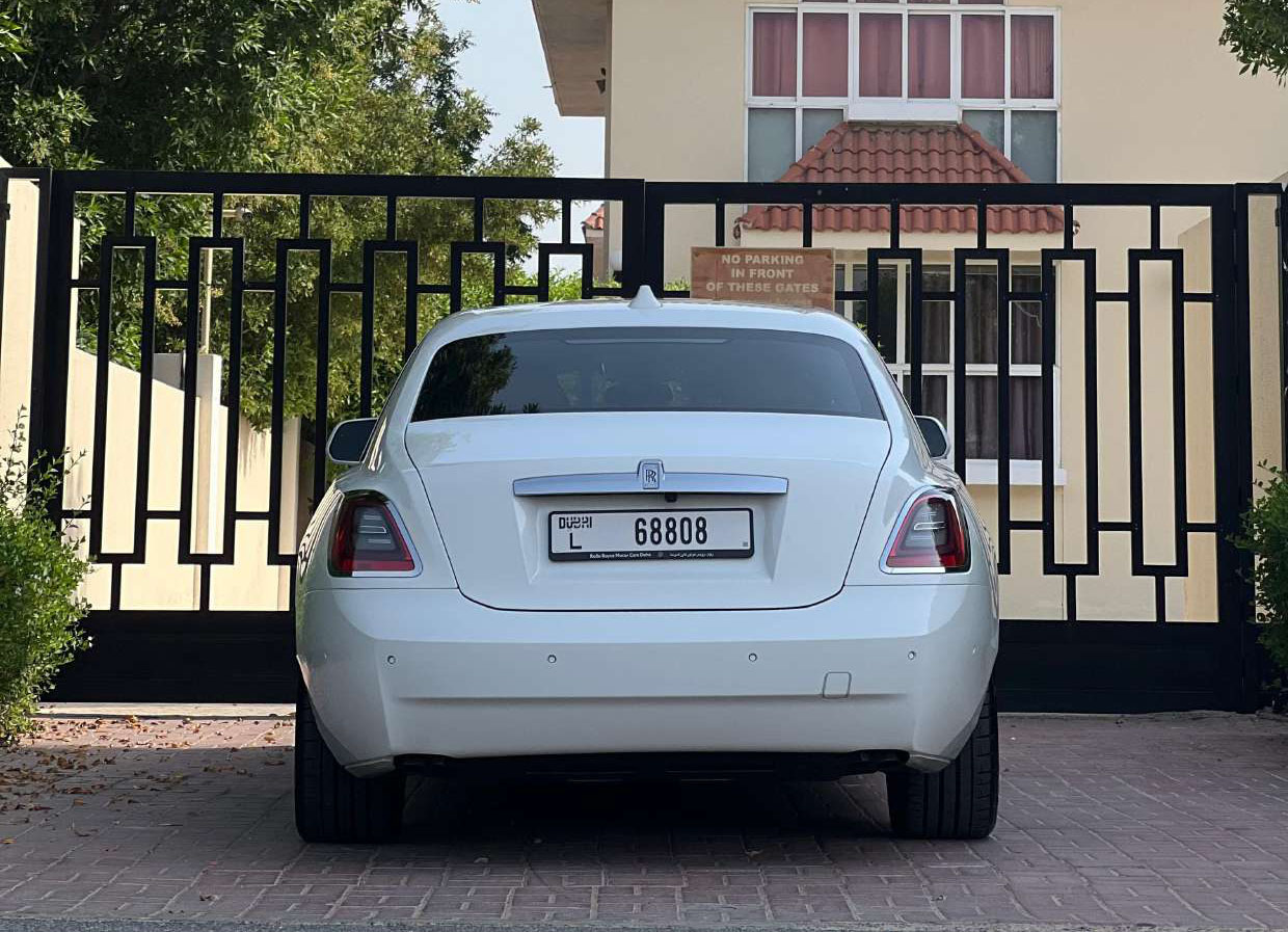 Rent Rolls-Royce Dawn WHITE 2023 in Dubai , UAE 
