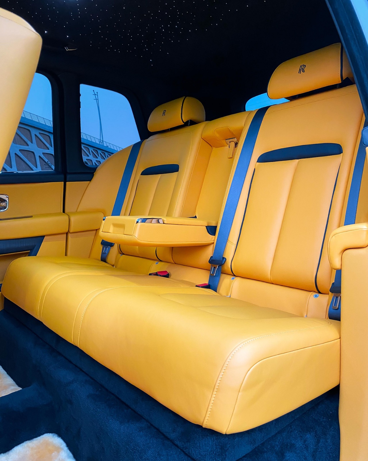 Rent Rolls-Royce Cullinan GREEN 2024 in Dubai , UAE 