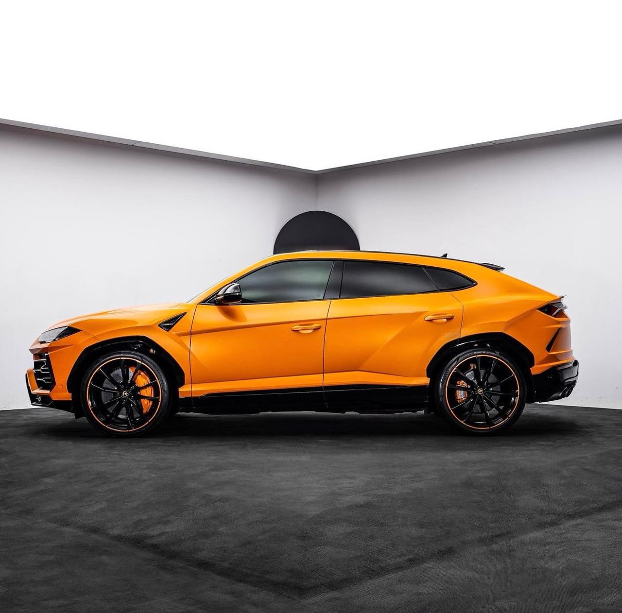 Rent Lamborghini Urus ORANGE 2023 in Dubai , UAE 