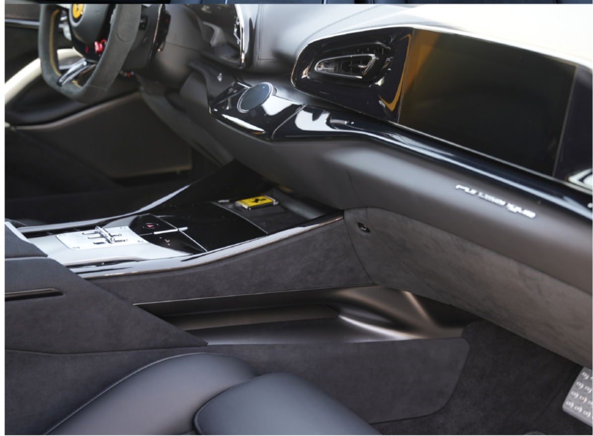 Rent Ferrari Purosangue GREEN 2025 in Dubai , UAE 