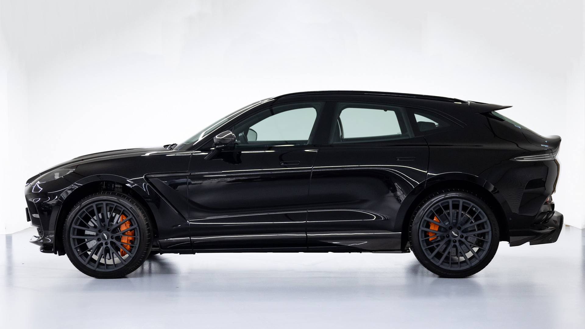 Rent Aston Martin DBX 707 BLACK 2024 in Dubai , UAE 