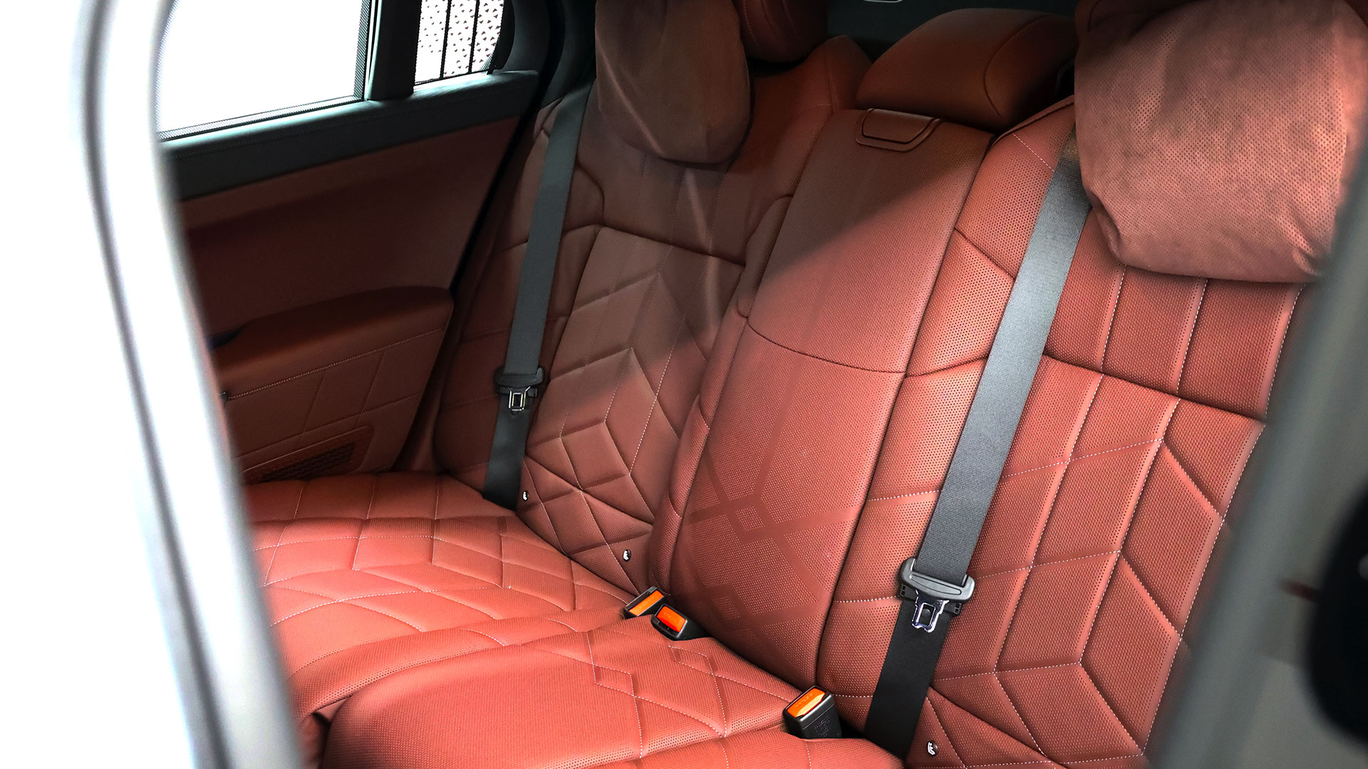 Rent Bmw Series 7 BLUE 2023 in Dubai , UAE 