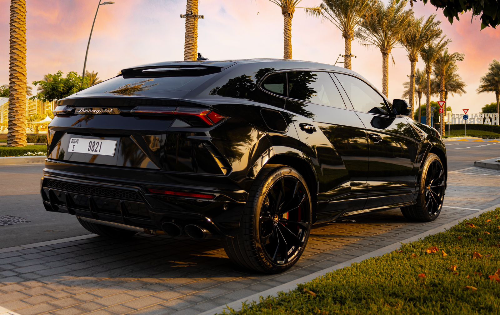 Rent Lamborghini Urus BLACK 2023 in Dubai , UAE 