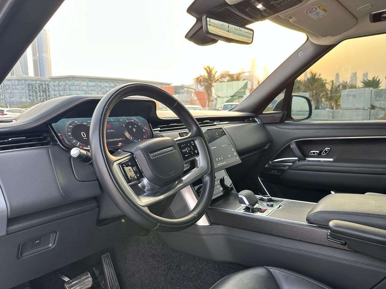 Rent Range-Rover Vogue BLACK 2024 in Dubai , UAE 
