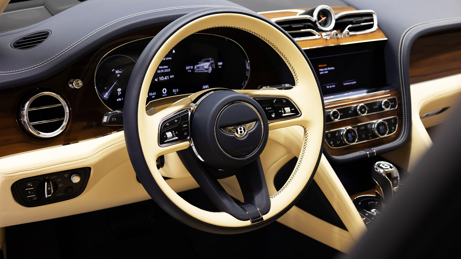 Rent Bentley Bentayga BLUE 2024 in Dubai , UAE 