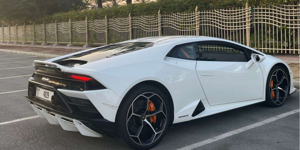 Rent Lamborghini Evo WHITE 2023 in Dubai , UAE 