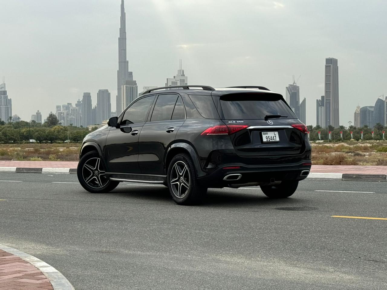 Rent Gle BLACK 2022 with chauffeur in Dubai , UAE 