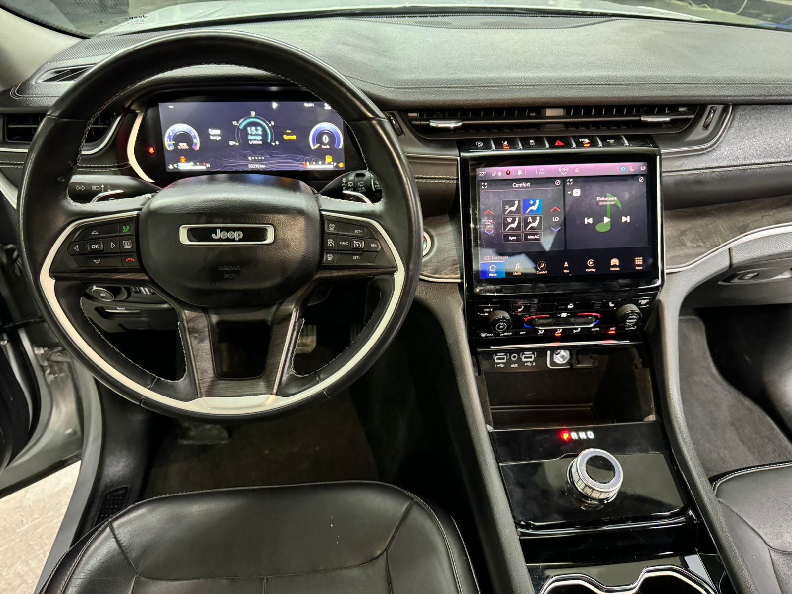 Rent Jeep Grand cherokee  Silver 2025 in Dubai , UAE 