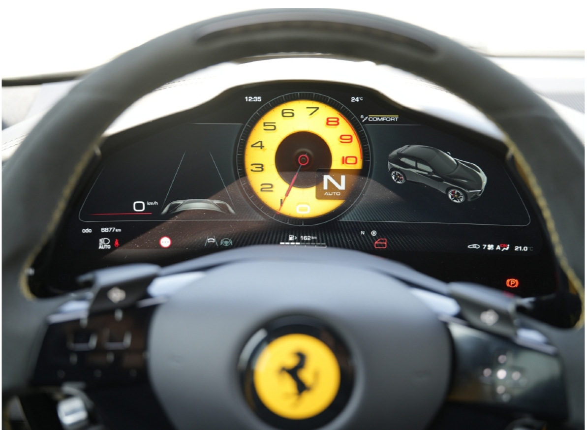 Rent Ferrari Purosangue GREEN 2025 in Dubai , UAE 