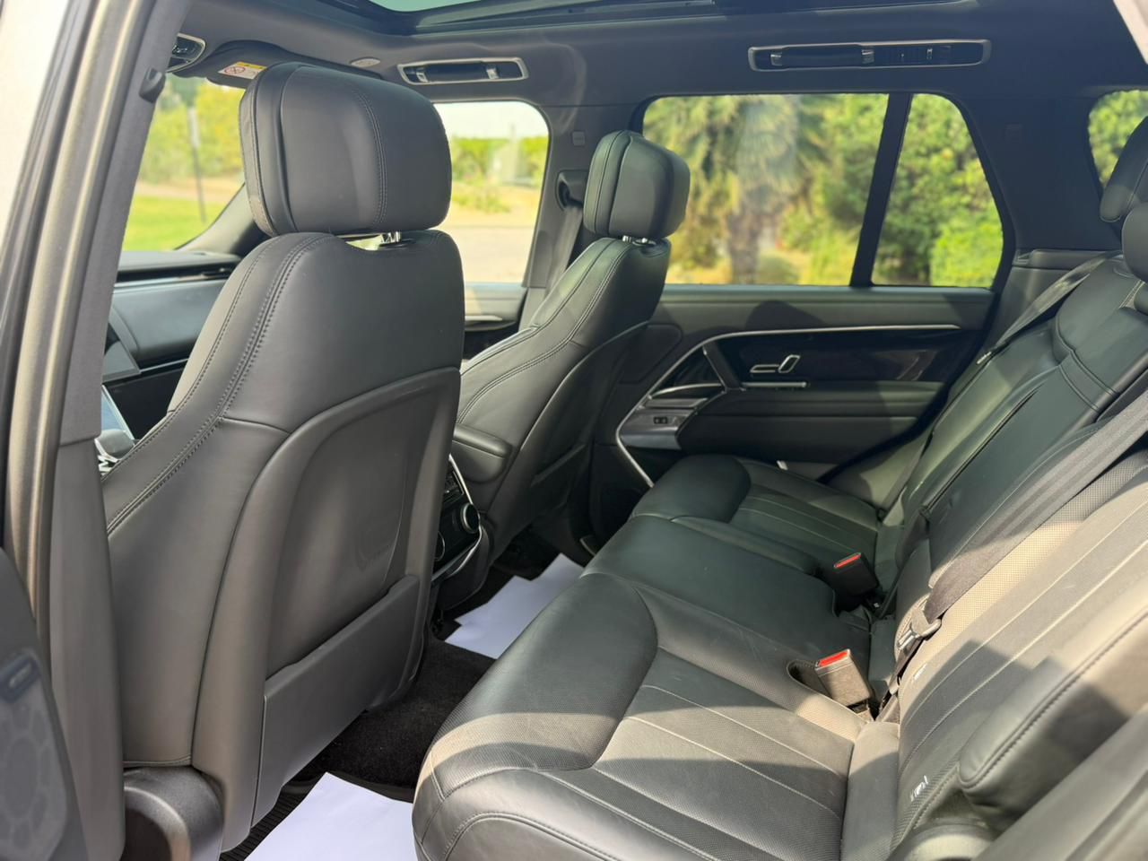 Rent Range-Rover Vogue GREY 2025 in Dubai , UAE 