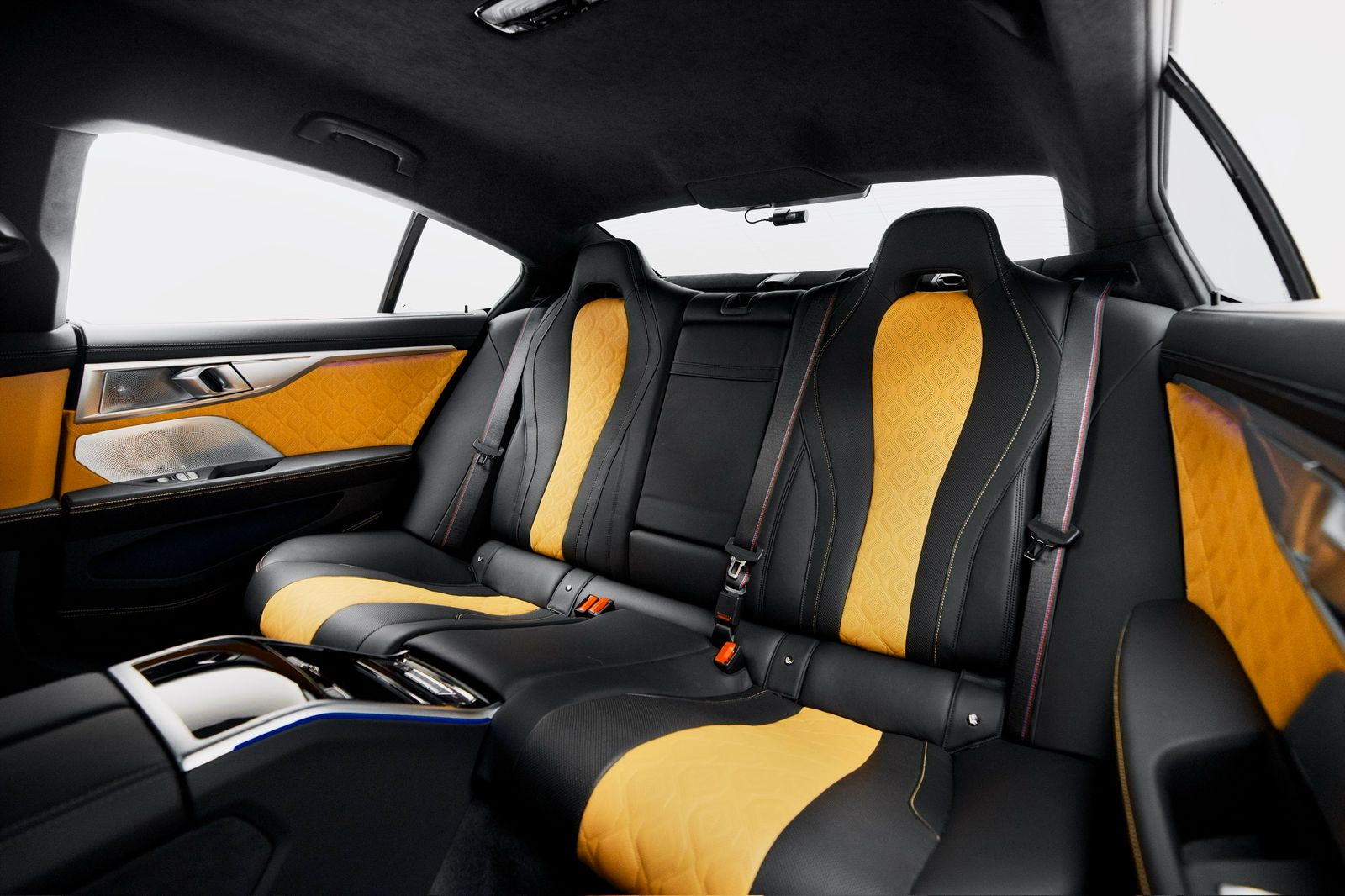 Rent Bmw Series 8 BLUE 2021 in Dubai , UAE 