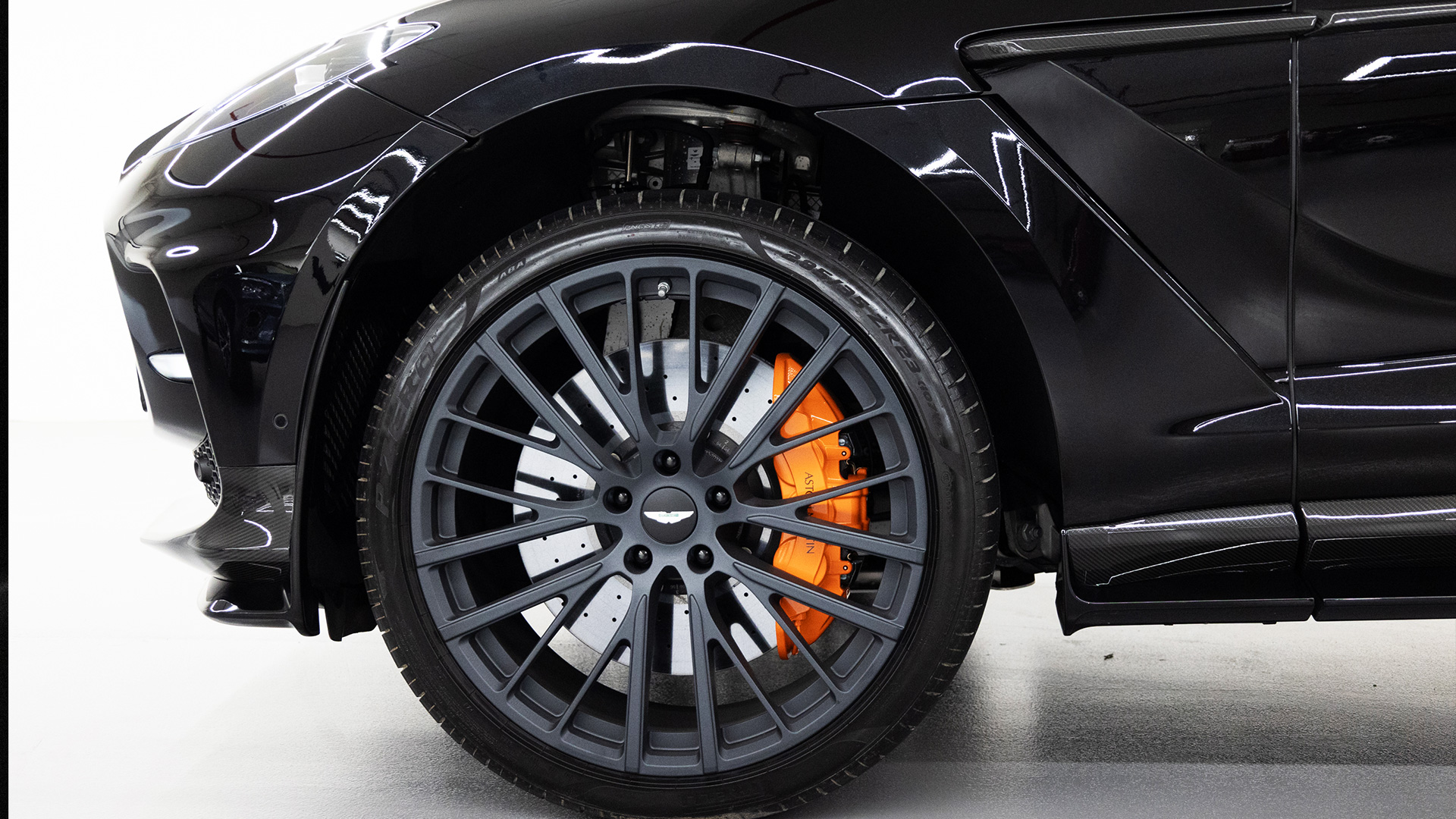 Rent Aston Martin DBX 707 BLACK 2024 in Dubai , UAE 