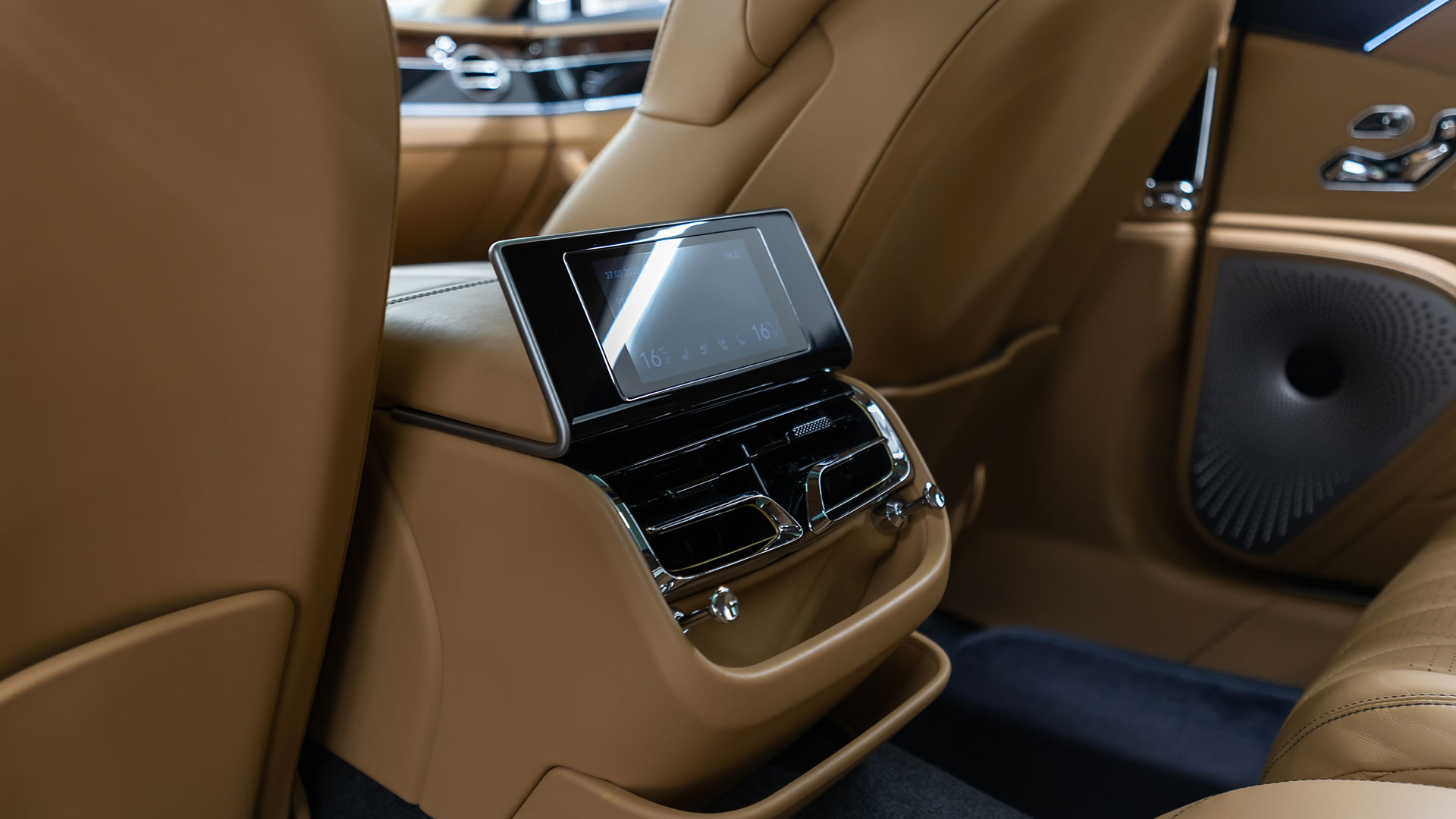 Rent Bentley Flying spur WHITE 2024 in Dubai , UAE 
