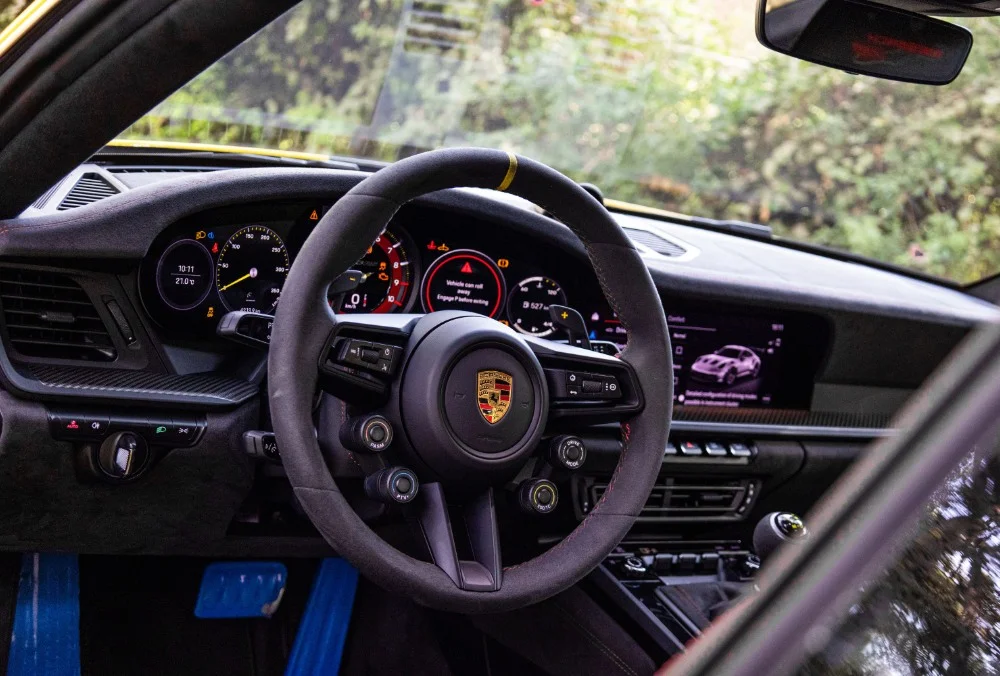 Rent Porsche 911 GT3 RS YELLOW 2025 in Dubai , UAE 
