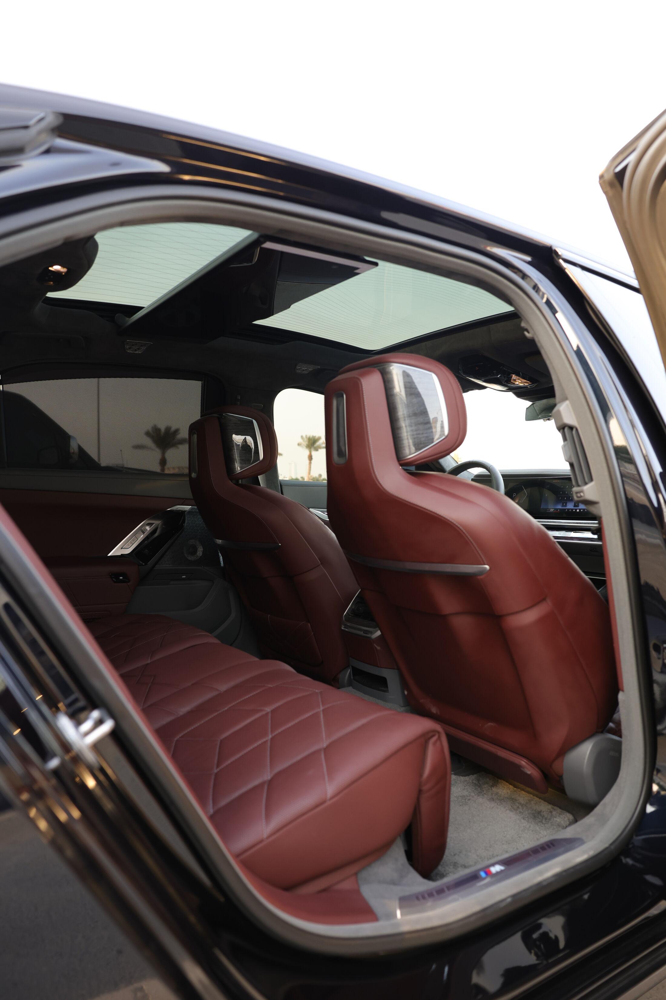 Rent Bmw Series 7 BLACK 2023 in Dubai , UAE 