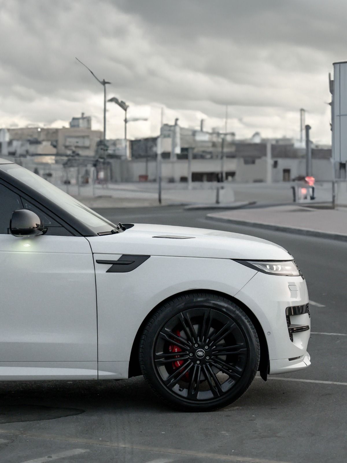 Rent Range-Rover Sport WHITE 2024 in Dubai , UAE 