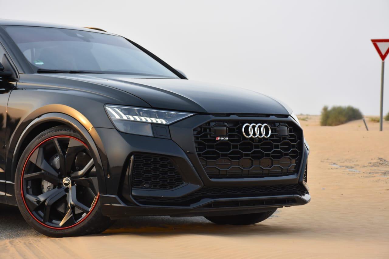 Rent Audi Rsq8 BLACK 2023 in Dubai , UAE 